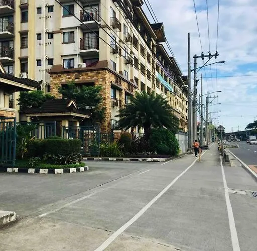 *accessible 2br Close To Sm Marikina/lrt 2*