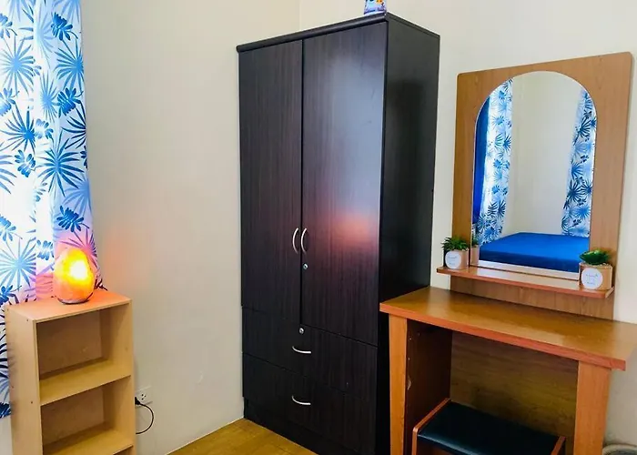 *accessible 2br Close To Sm Marikina/lrt 2* Manila
