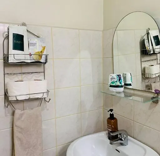 Apartment *accessible 2br Close To Sm Marikina/lrt 2*