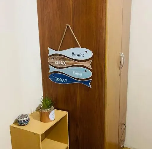 *accessible 2br Close To Sm Marikina/lrt 2* Apartment Manila